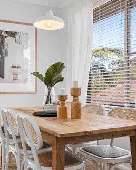 Table & Dining